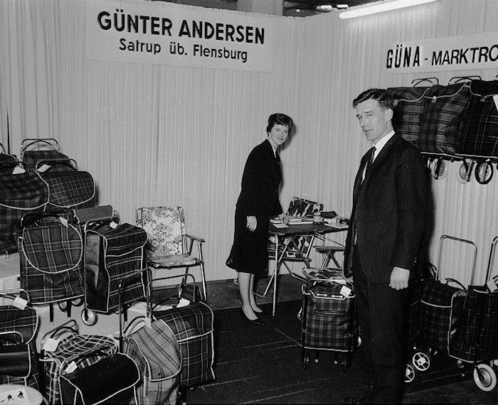 Andersen Shopper // Gründer-Ehepaar Messeauftritt 60er-Jahre