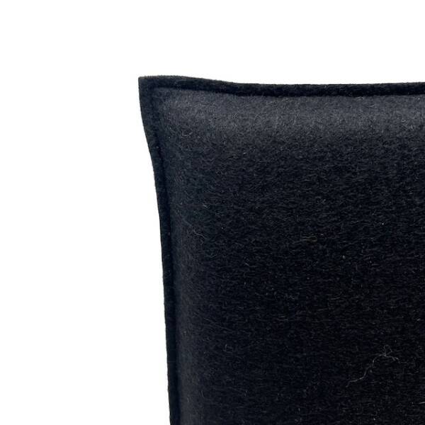 Filzkissen für Bank und Hocker aus Eichenlamellen schwarz-SI33