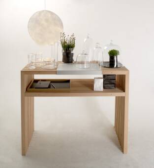 Outdoor Living - Tall console table made of wooden slats - Standard designer garden furniture